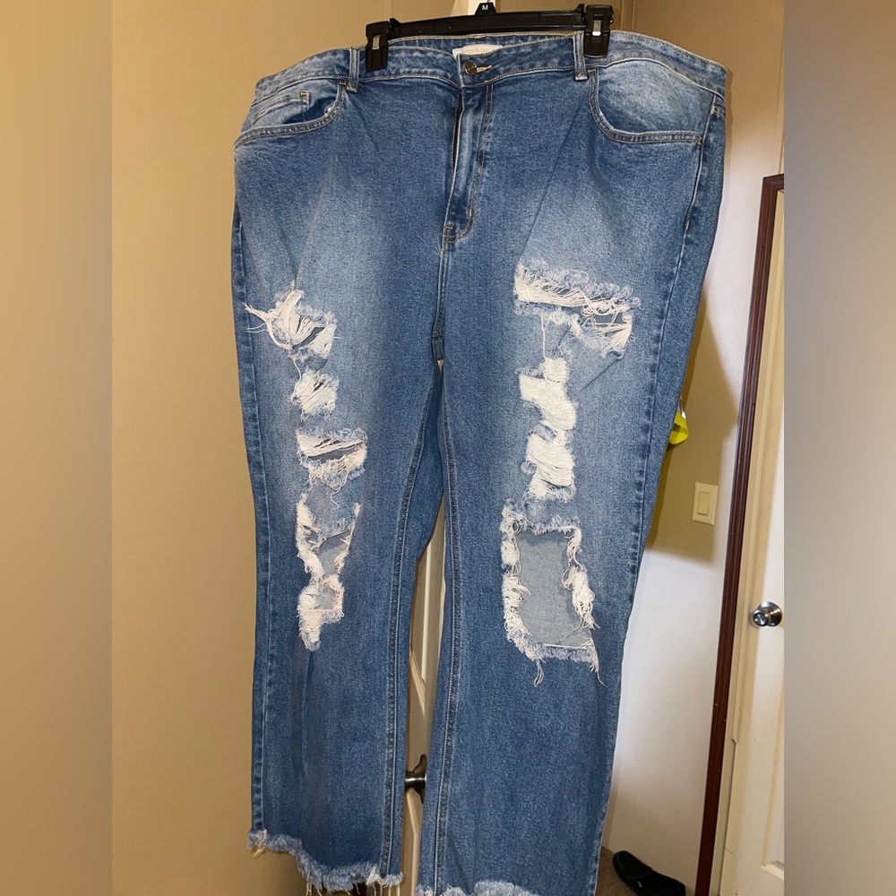 Distress jeans